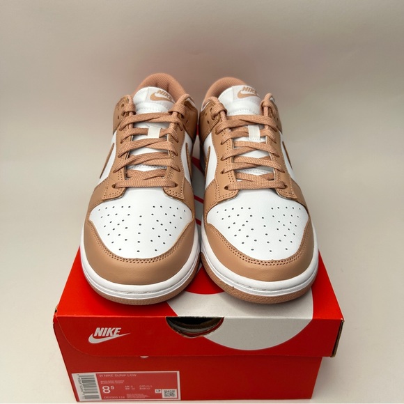 Nike Dunk Low WMNS “Rose Whisper” 2023 - Picture 2 of 4